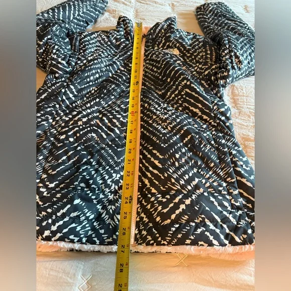 The North Face Girls Reversible Winter Jacket size XL - Picture 9 of 13